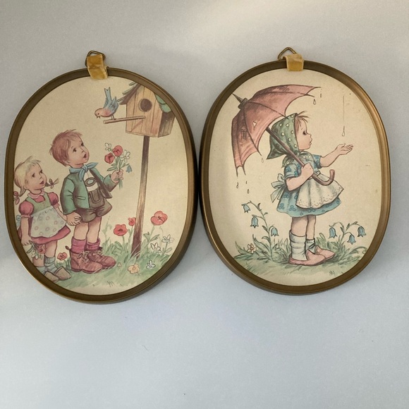 Other - Vintage Style Oval Children’s Prints, Set of 2